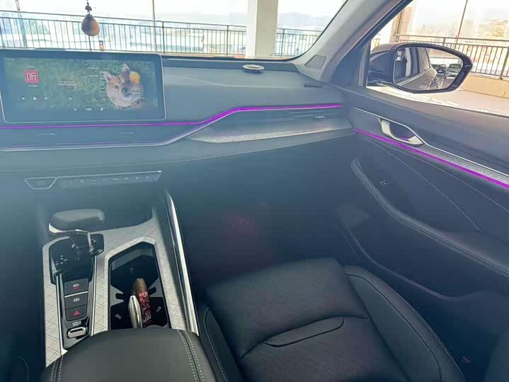 Фото 8 - Geely Preface