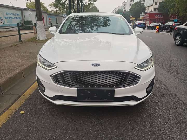 Фото 2 - Ford Mondeo