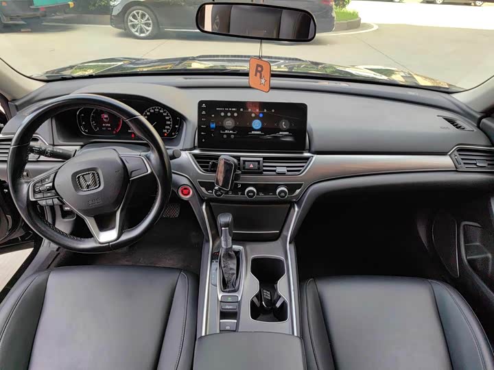 Photo 4 - Honda Accord