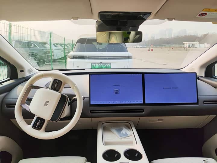 Фото 7 - LiXiang i8