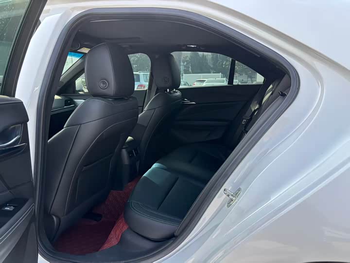 Фото 5 - Cadillac CT4