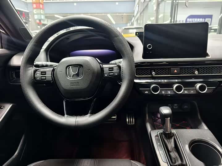 Фото 7 - Honda Civic