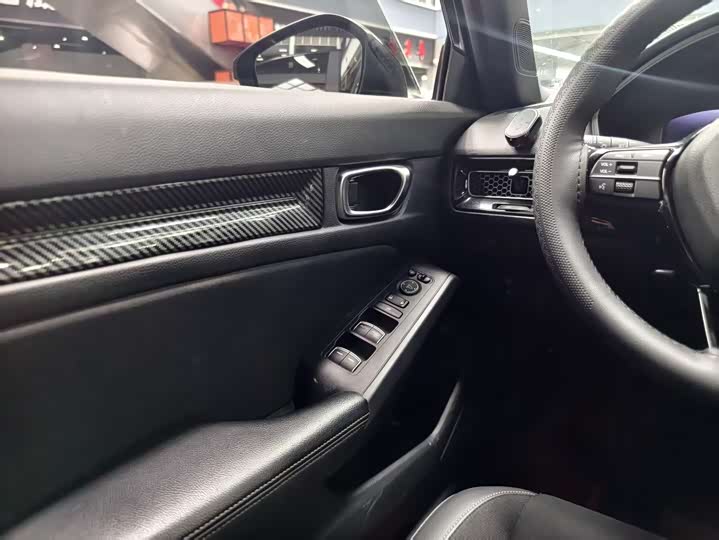 Фото 9 - Honda Civic