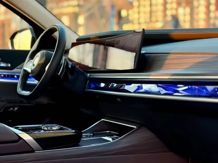 Фото 7 - BMW 7 Series