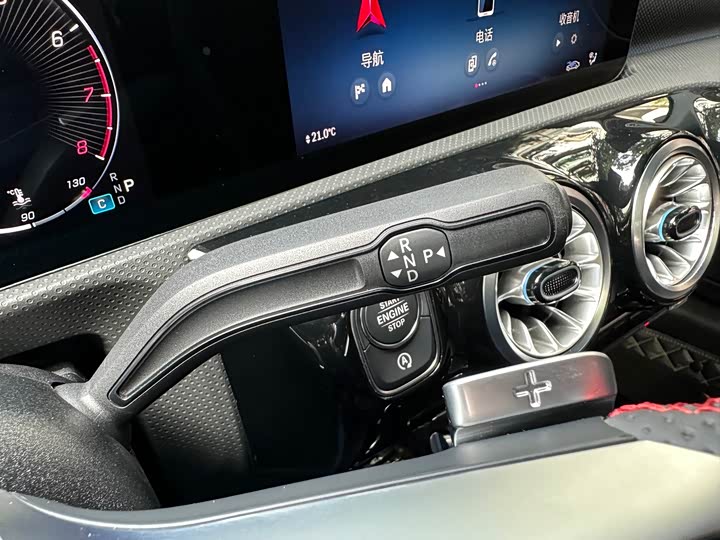 Фото 8 - Mercedes-Benz A-Class