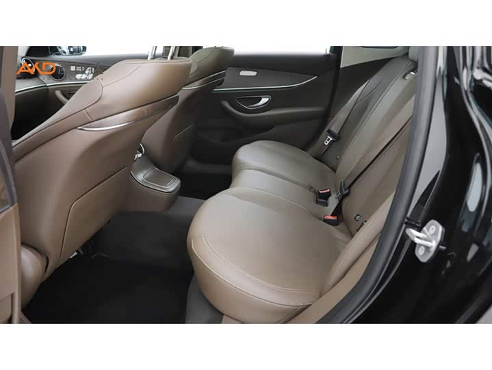 Фото 7 - Mercedes-Benz E-Class Hybrid