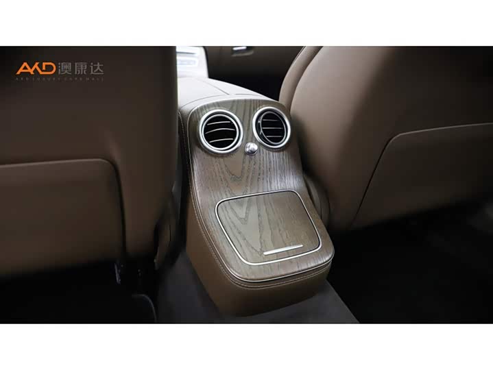 Фото 9 - Mercedes-Benz E-Class Hybrid