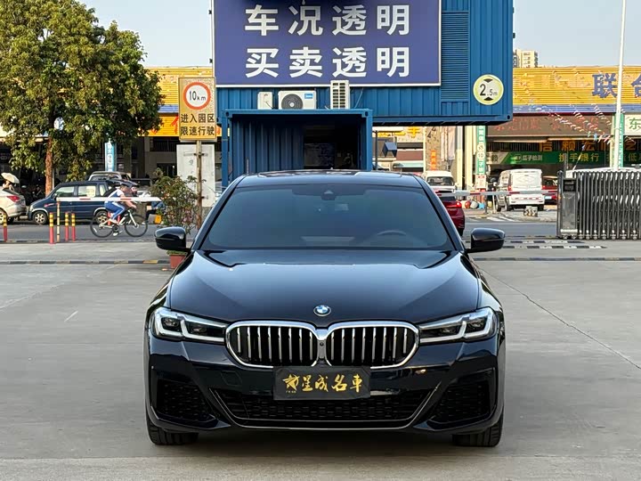 Фото 3 - BMW 5 Series