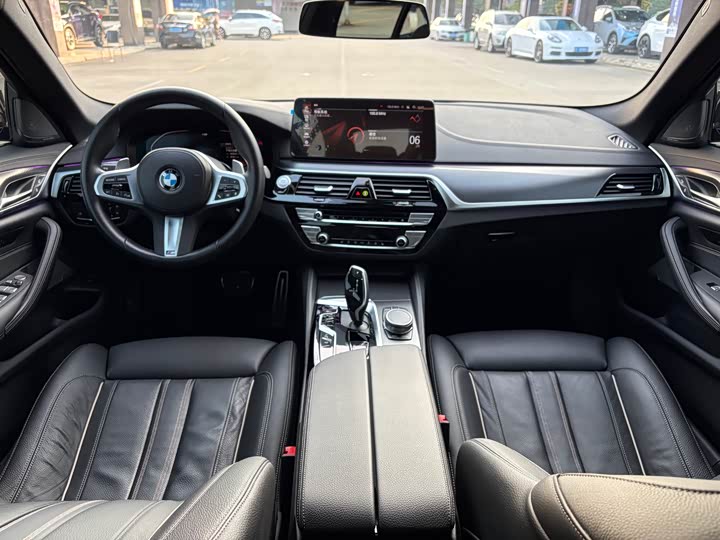 Фото 8 - BMW 5 Series