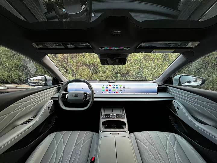 Фото 5 - Geely Galaxy E8