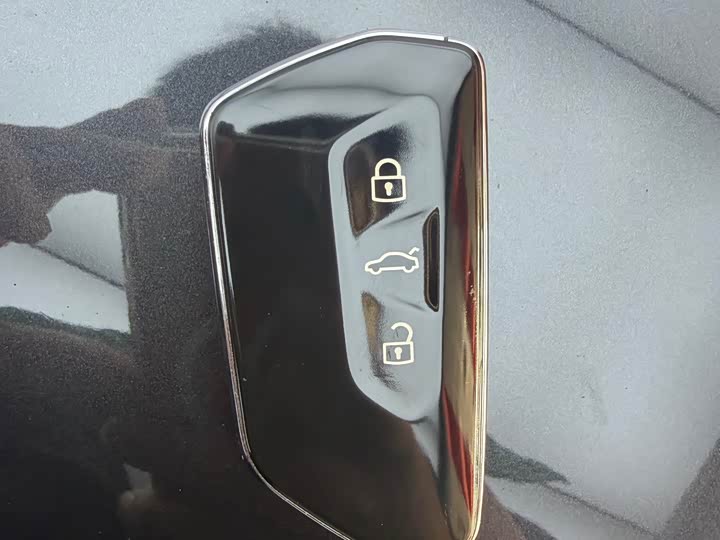 Фото 5 - Volkswagen Tavendor