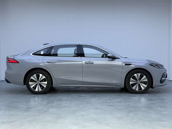 Фото 7 - Geely Galaxy A7