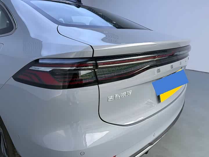 Фото 9 - Geely Galaxy A7