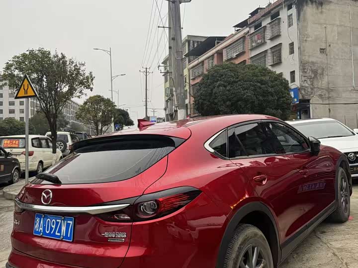 Photo 4 - Mazda CX-4