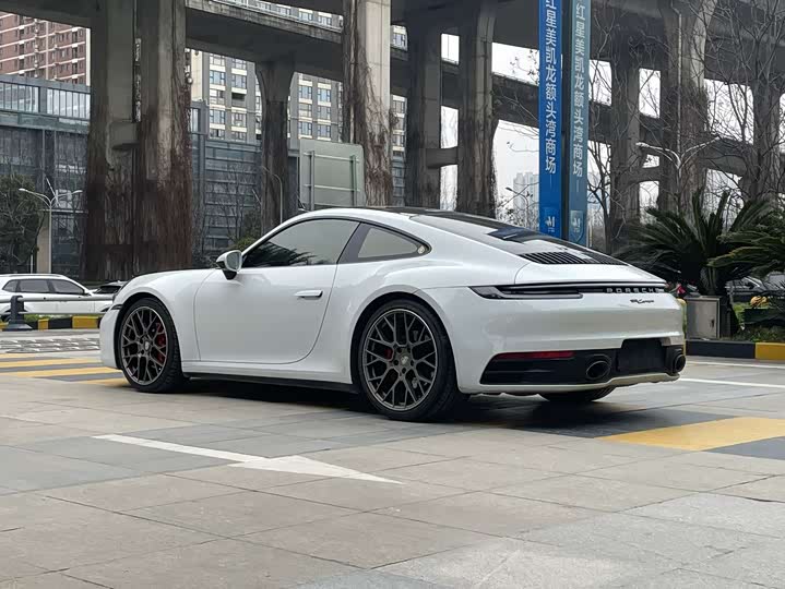 Фото 7 - Porsche 911