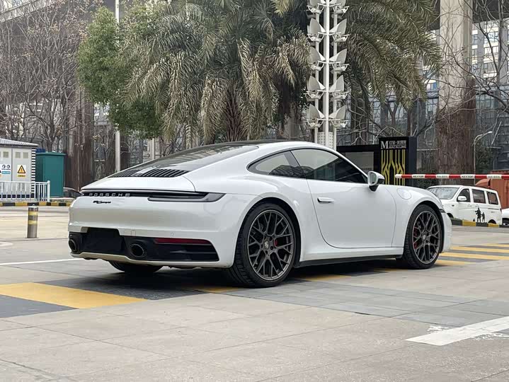 Фото 8 - Porsche 911