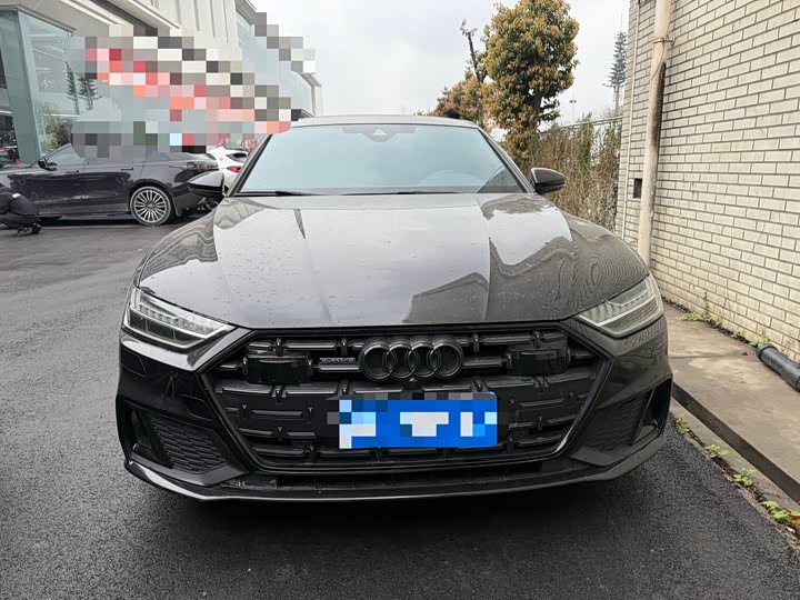 Photo 2 - Audi A7L