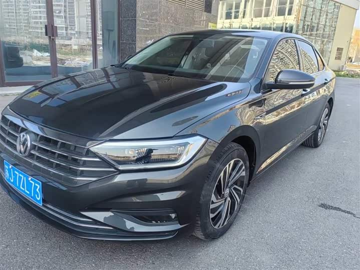 Фото 1 - Volkswagen Sagitar L