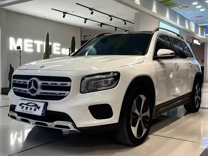 Photo 1 - Mercedes-Benz GLB-Class
