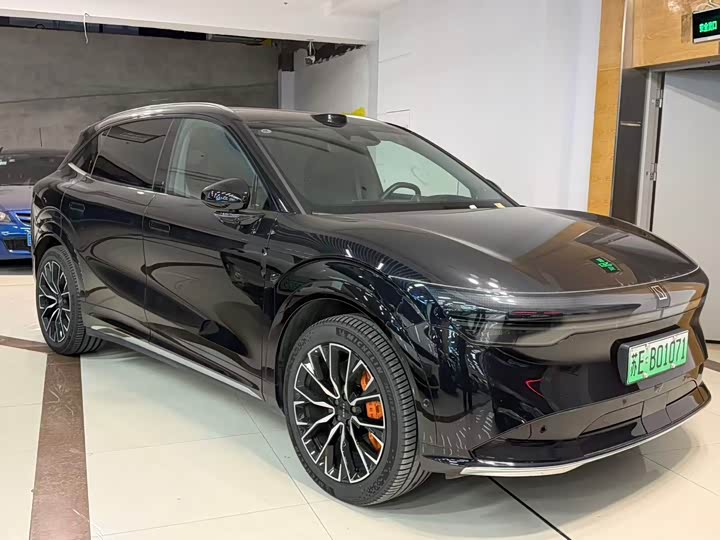 Фото 2 - Zeekr 7X