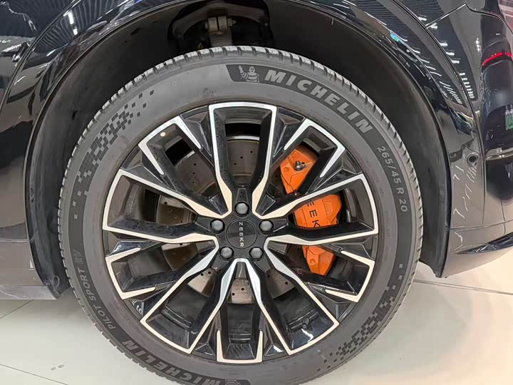 Фото 4 - Zeekr 7X