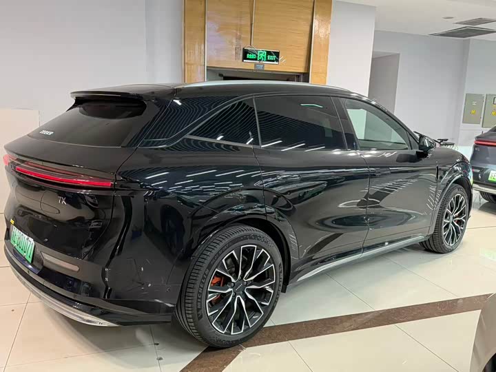 Фото 9 - Zeekr 7X