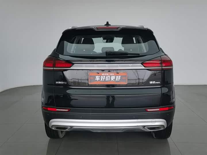 Фото 4 - Geely Atlas