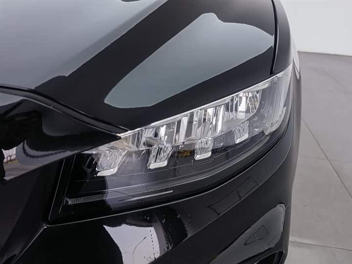 Фото 7 - Geely Atlas