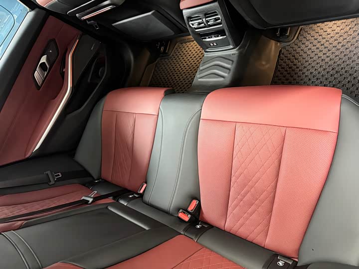 Фото 9 - BMW 3 Series