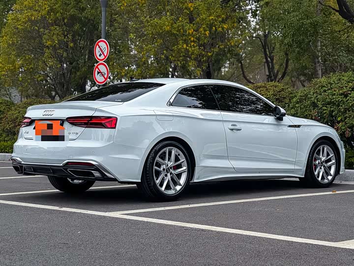 Фото 3 - Audi A5