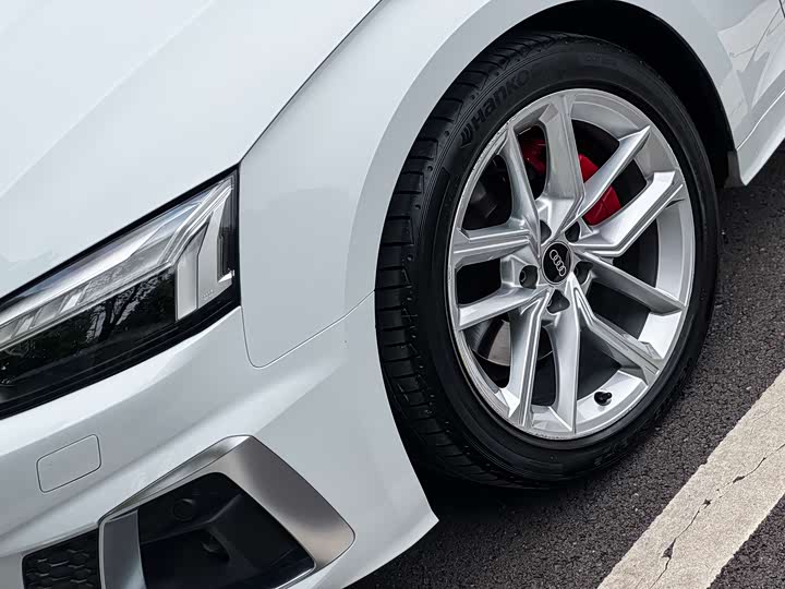 Фото 6 - Audi A5