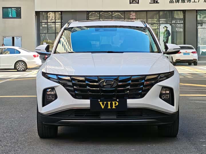 Фото 2 - Hyundai Tucson L