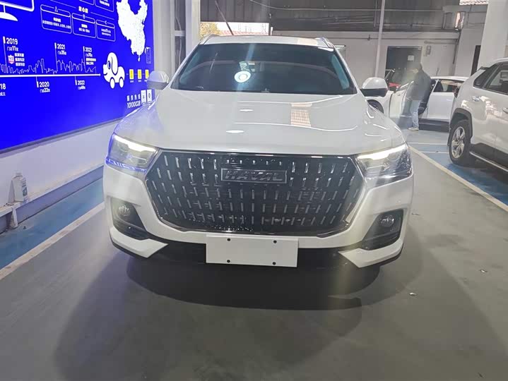 Фото 2 - Haval H6