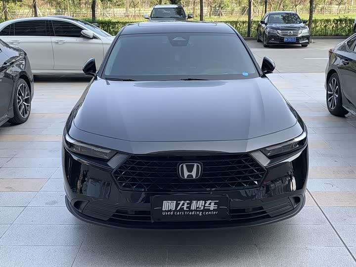 Photo 2 - Honda Accord