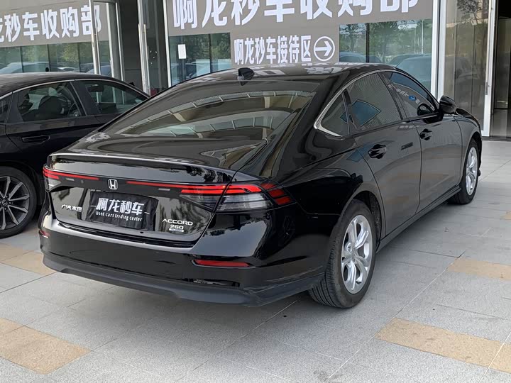 Photo 4 - Honda Accord