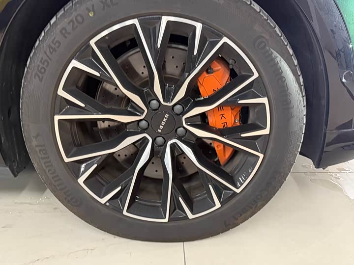 Фото 7 - Zeekr 7X