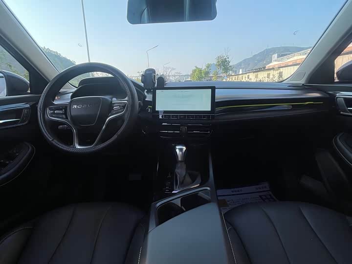 Фото 7 - Roewe i5