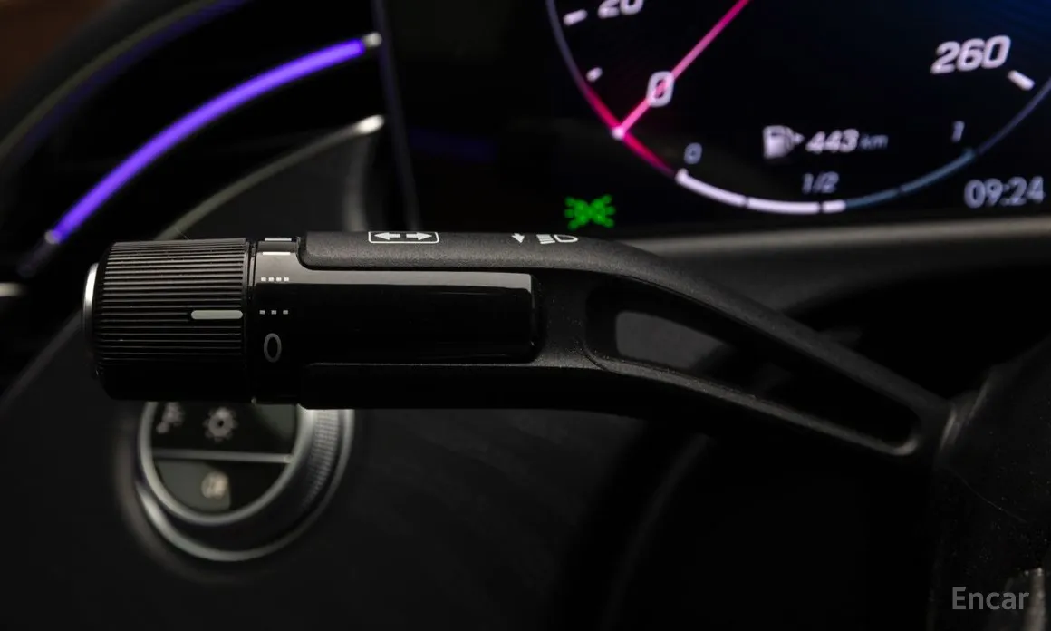 Фото 18 - Mercedes-Benz E-Class