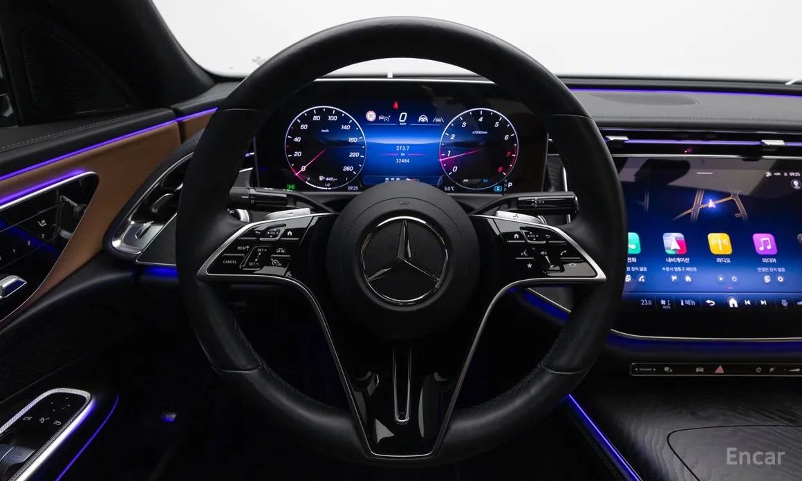 Фото 20 - Mercedes-Benz E-Class