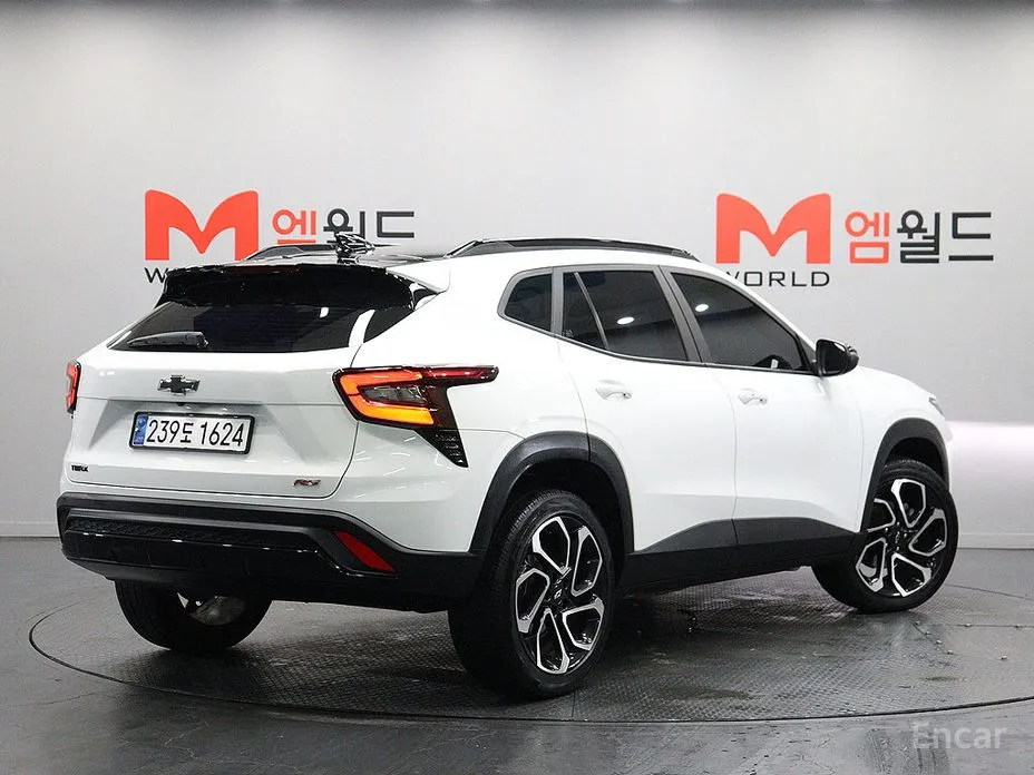 Фото 4 - Chevrolet Trax