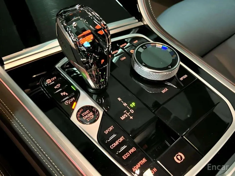 Фото 17 - BMW 8 Series