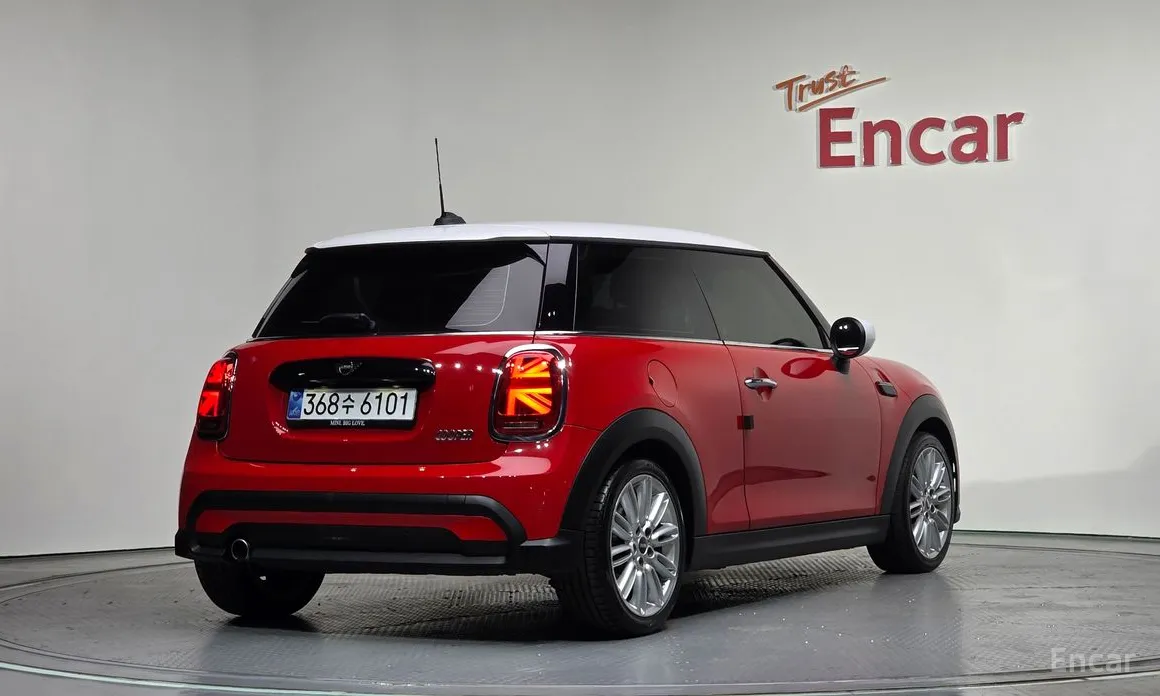 Фото 2 - Mini Cooper