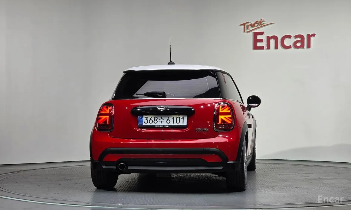 Фото 4 - Mini Cooper