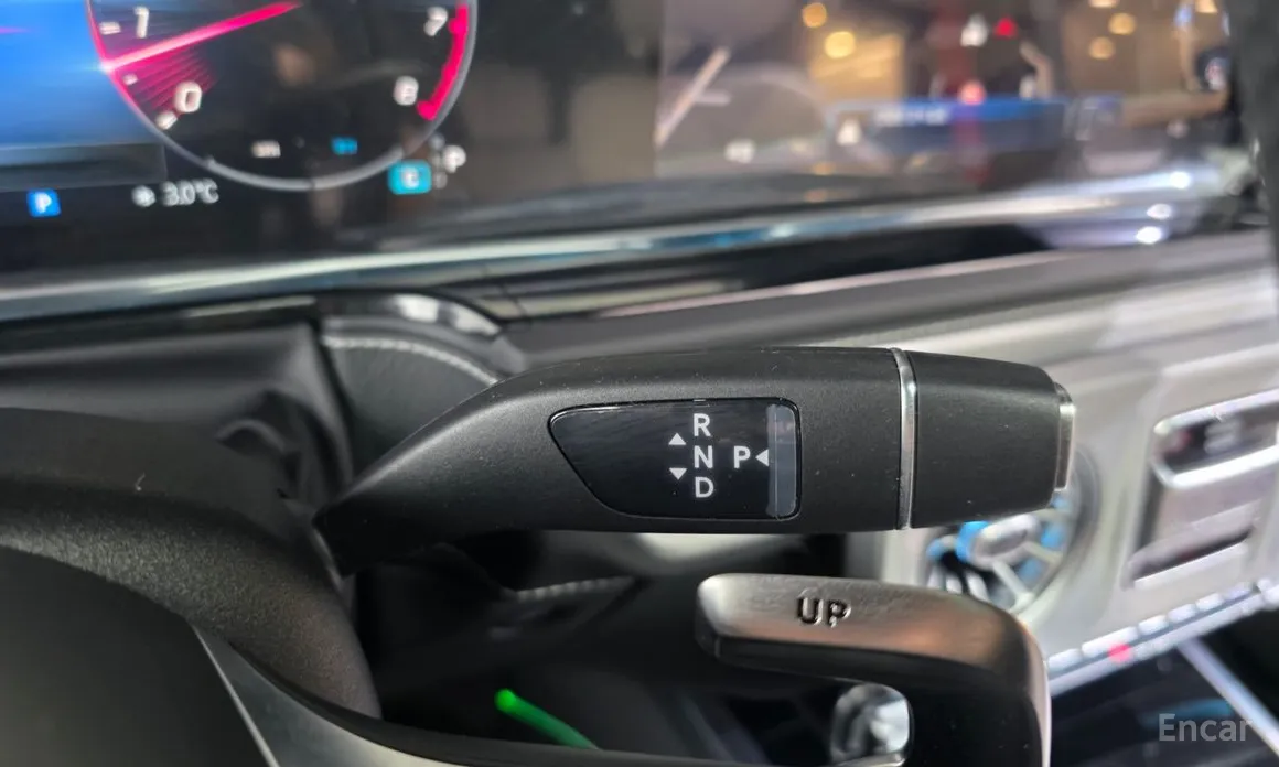 Фото 9 - Mercedes-Benz G-Class