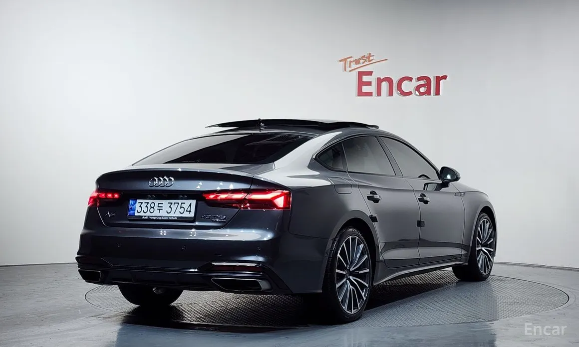 Фото 2 - Audi A5