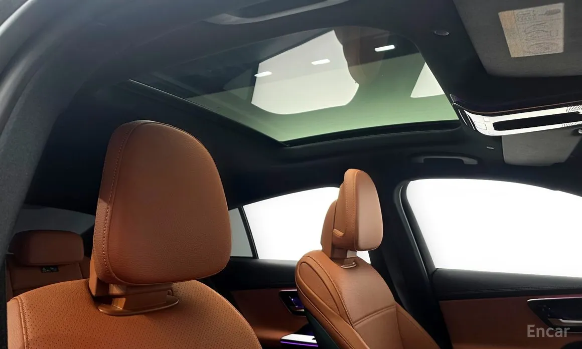 Фото 18 - Mercedes-Benz GLC-Class