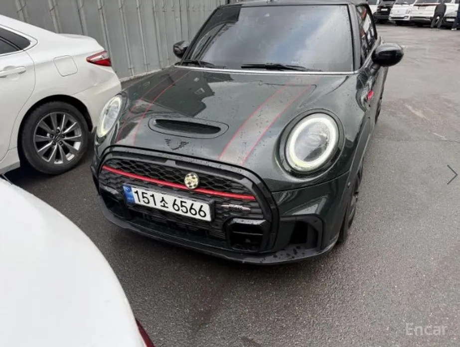 Фото 1 - Mini Cooper Convertible