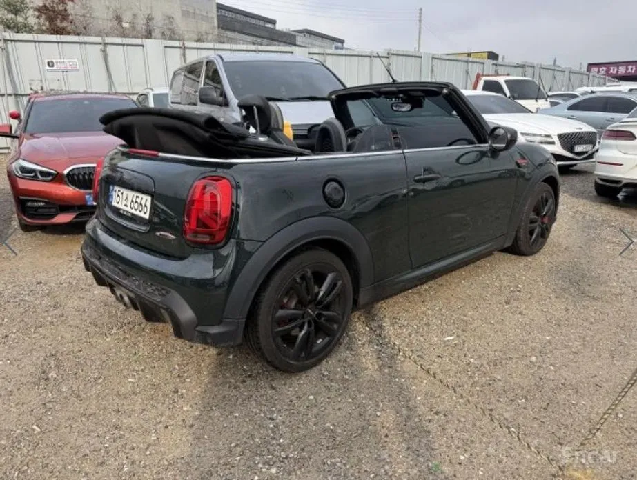 Фото 3 - Mini Cooper Convertible