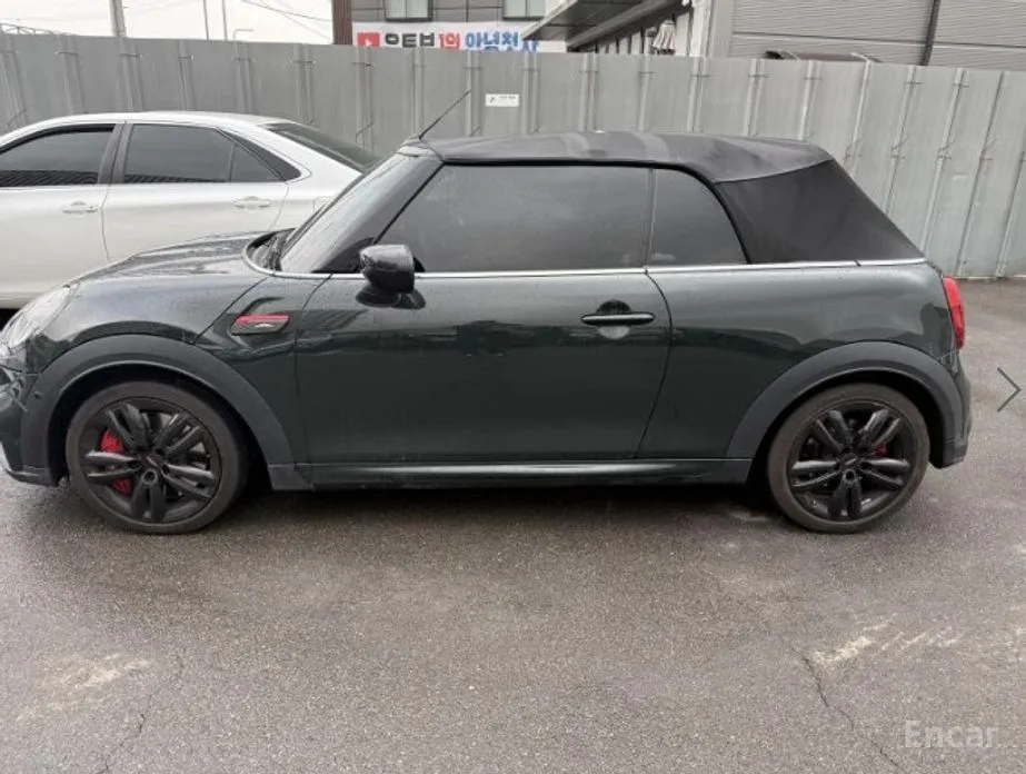 Фото 6 - Mini Cooper Convertible