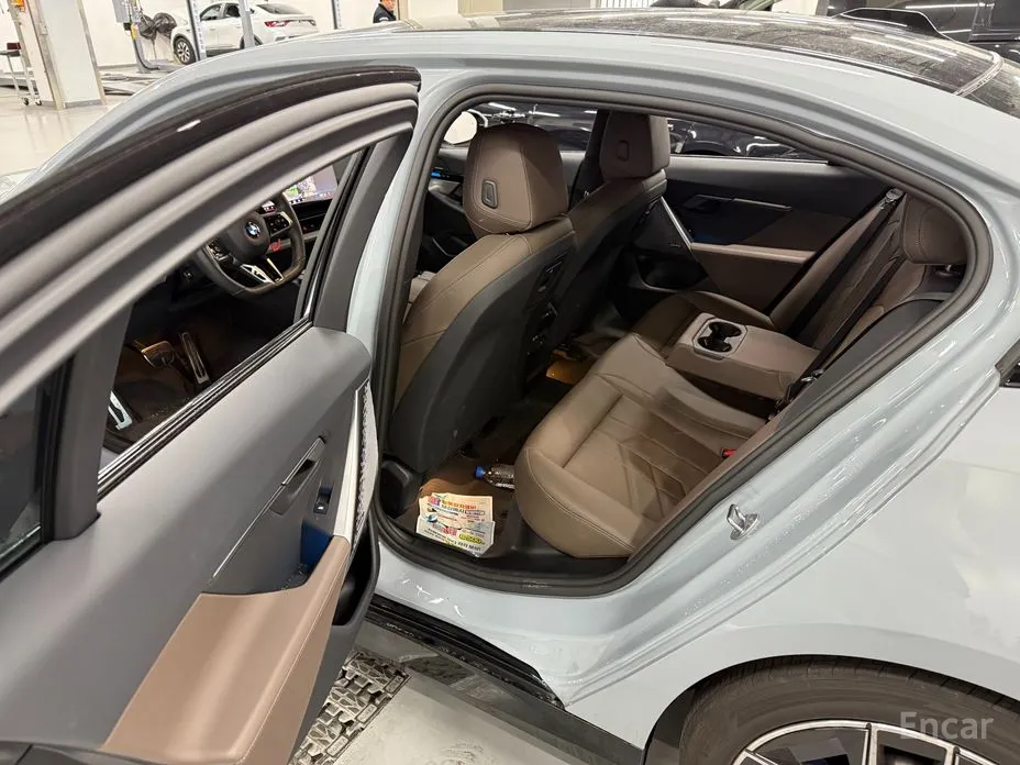 Фото 6 - BMW 5 Series